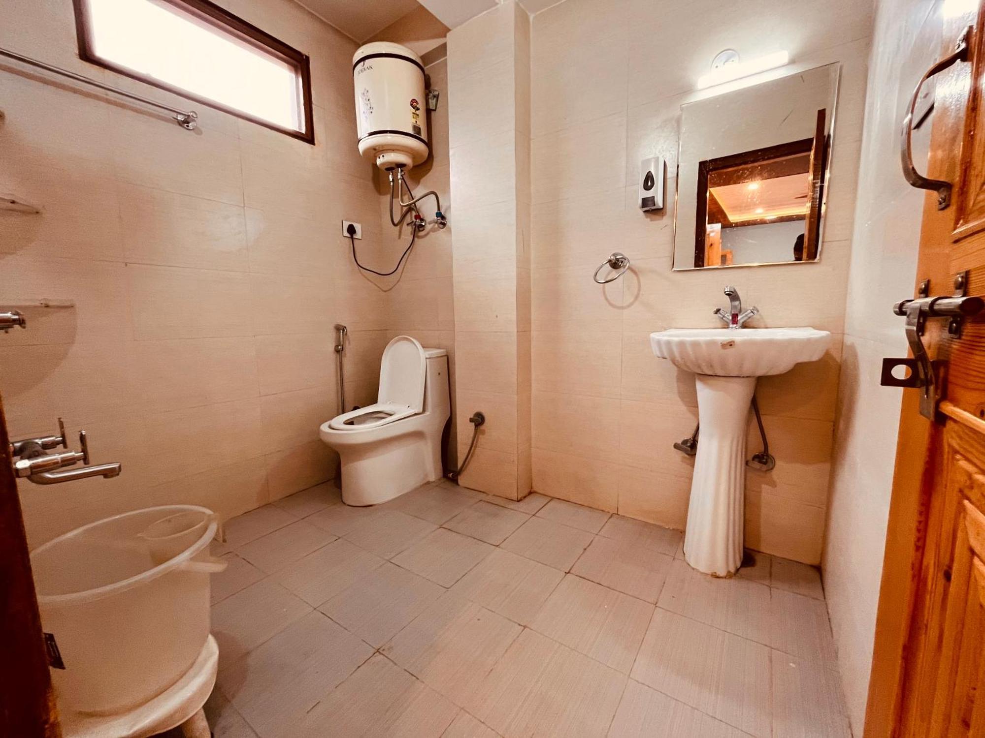 Sita Hotel & Cottage, Manali - A Boutique Wellness Hotel 외부 사진